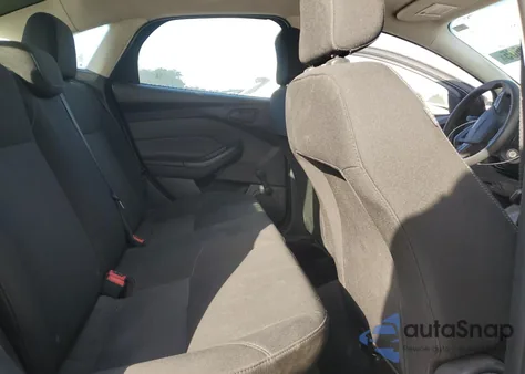 2017 Ford Focus S from USA, damaged, VIN 1FADP3E22HL262529